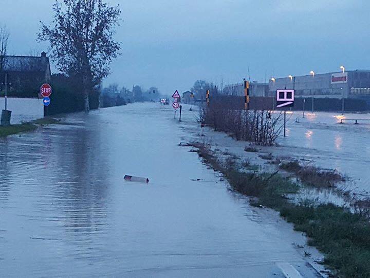 flood in Italy, Enza River in Brescello-Sorbolo